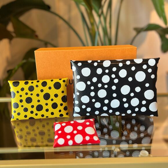 Louis Vuitton Yayoi Kusama Kirigami 3 set pochette - Picture 2 of 6